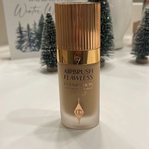 Charlotte Tilbury Airbrush Flawless Foundation